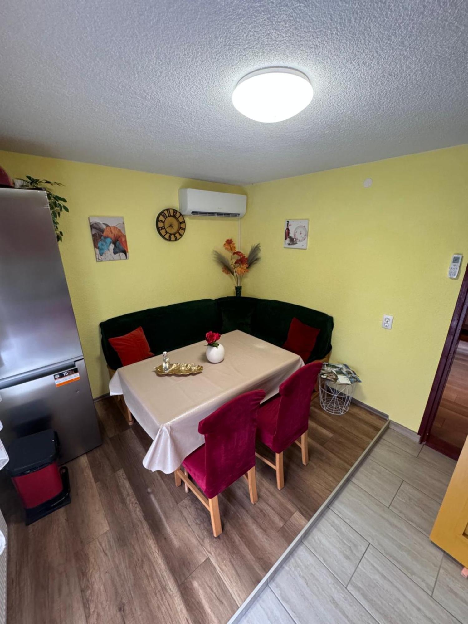 Apartman Josip Gospić Exterior foto