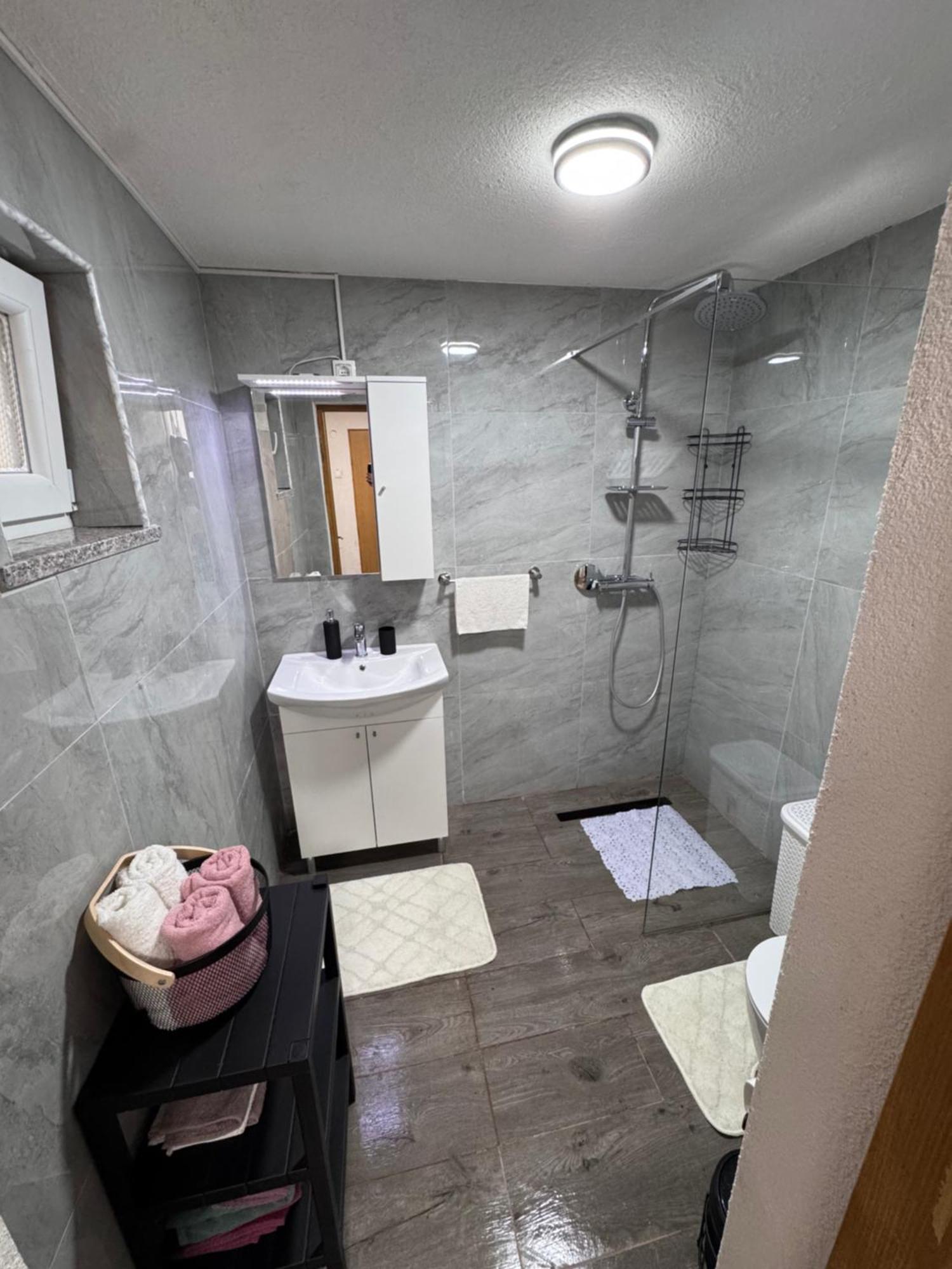 Apartman Josip Gospić Exterior foto